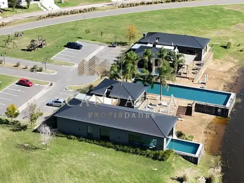 Hermoso Lote Central, En Naudir,