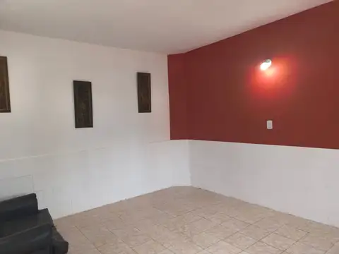 VENTA CASA 3 AMB Y LOCAL EN PADUA  APTO CREDITO