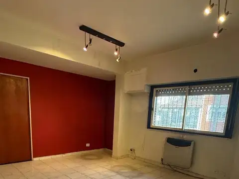 DPTO 3 AMBIENTES, PB, COCINA SEP. PATIO- CIUDADELA NORTE.