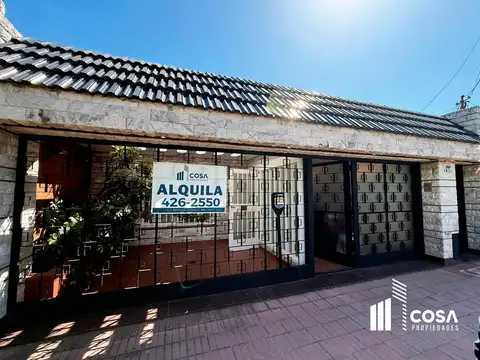 Alquiler Casa 3 dormitorios con jardín Matheu Rosario