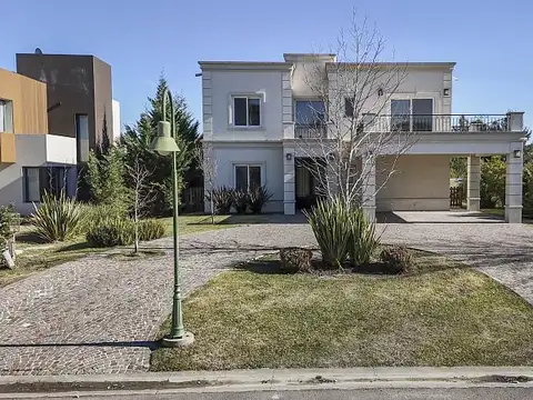 Casa en Alquiler de 6 dormitorios