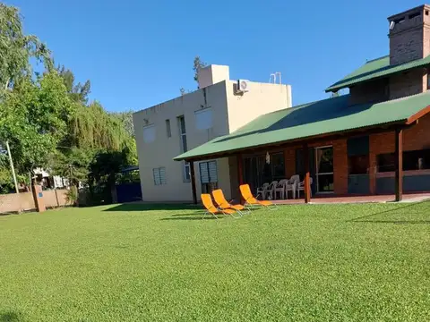 Alquiler de Esplendida Casa Amueblada en Garita 18 de Funes