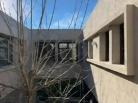 Casa en Alquiler al Norte