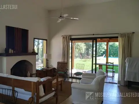 Casa en Alquiler en Villanueva, USD 2.500