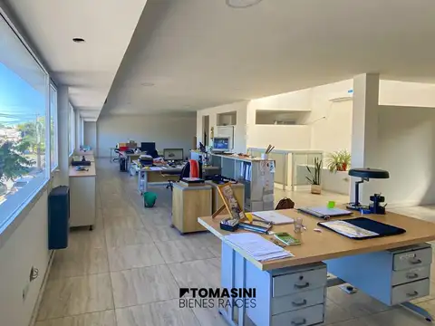 Oficina Monoambiente con 2 baños