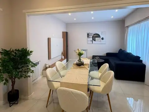 Depto Tipo Casa en Venta de 4 ambientes