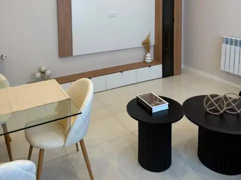 Depto Tipo Casa en Venta con 1 cocheras