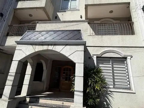 ADROGUE depto 2 amb c/ cochera en venta OPORTUNIDAD