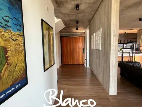 Casa 4 ambientes con 4 baños
