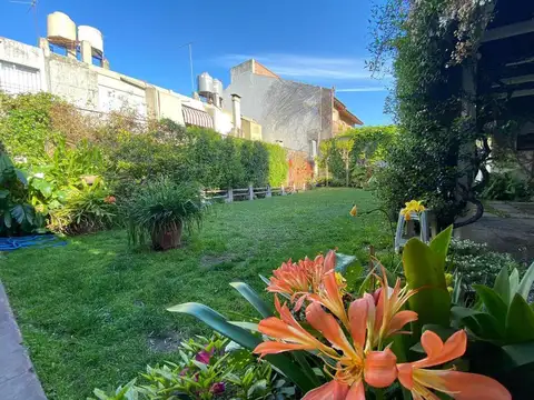 Casa en Venta en Castelar, USD 220.000