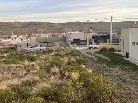 Terreno en Venta 27  mts Fondo