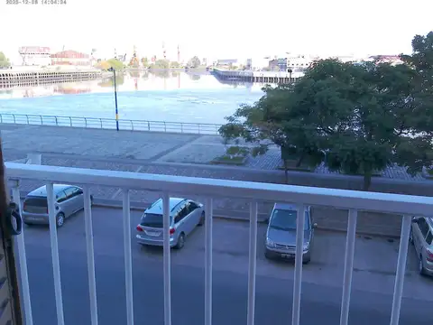 DEPARTAMENTO DE 3 AMBIENTES FRENTE BALCON .VISTA AL RIO