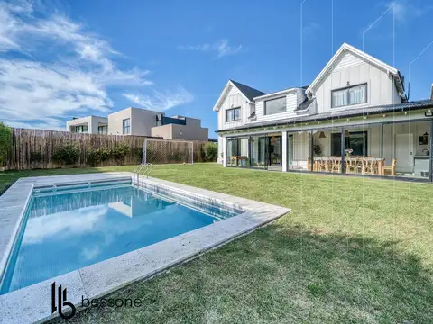Casa en Venta en Rumenco, USD 490.000