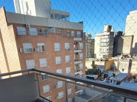 VENTA DEPARTAMENTO 1 DORM. CONTRAFRENTE BALCARCE 1449