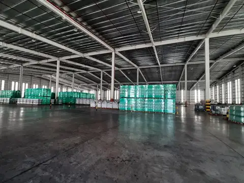 Galpon en Alquiler en Zarate, USD 34.500