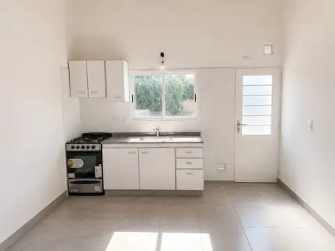 Depto Tipo Casa en Alquiler de 1 dormitorio