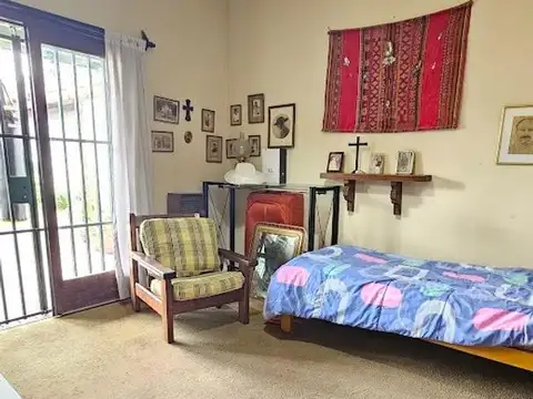 Chalet tradicional en Ituzaingo Norte
