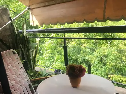 Depto Tipo Casa en Venta 8 años