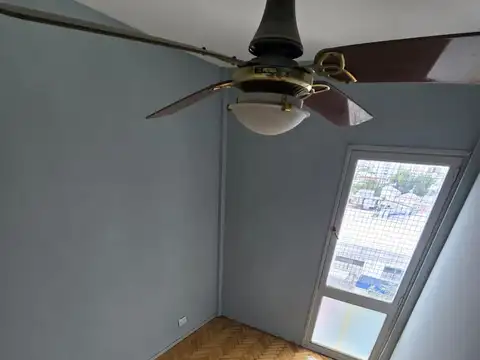 DEPARTAMENTO 3 AMBIENTES AL CONTRAFRENTE CON BALCÓN - MUY LUMINOSO