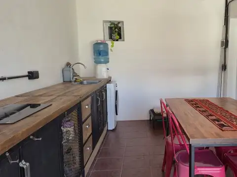 Casa 3 ambientes con 2 baños