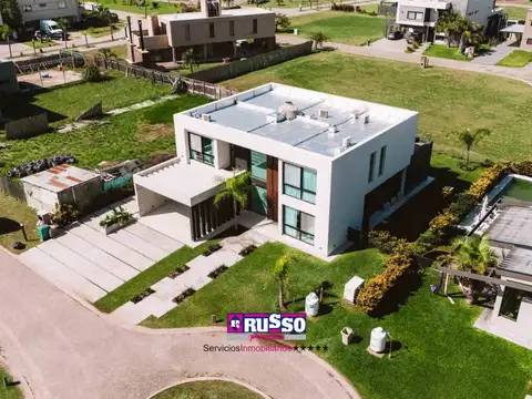 Casa en Venta 1 año
