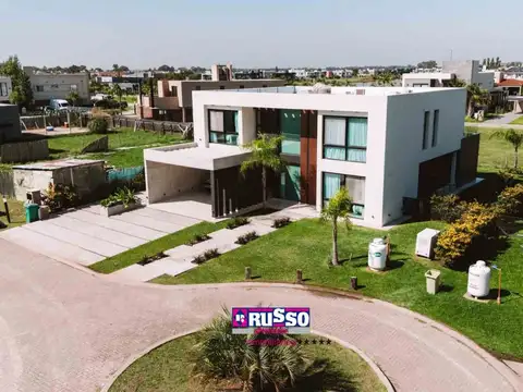 Venta Casa 5 Ambientes, Lagos de Canning