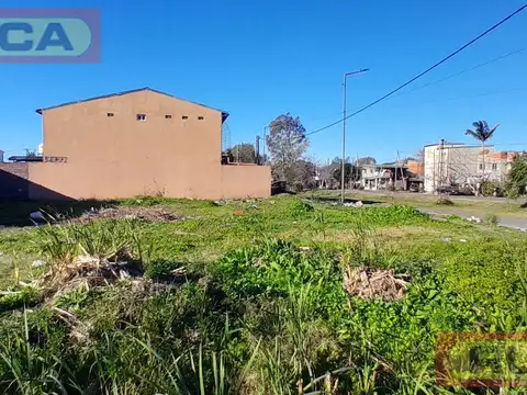 Terreno en Venta 25  mts Fondo