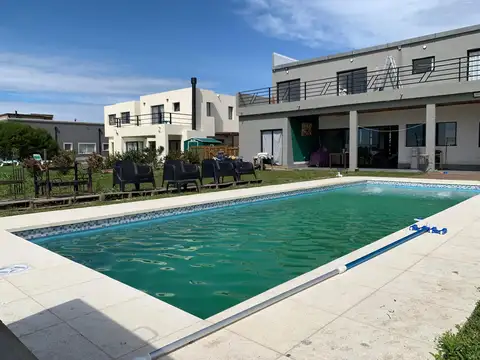 Casa en alquiler anual en barrio privado San Sebastián, Pilar, Área 8