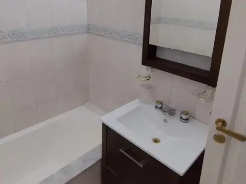 Juncal e/ Avenida Callao y Ayacucho