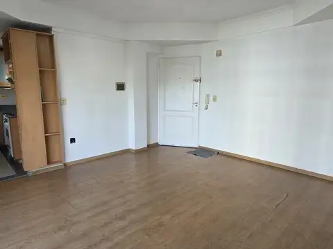 Departamento en Alquiler en Caseros, $ 750.000