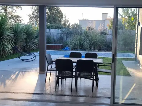 VENTA CASA 4 AMB. pileta B SAN PABLO PILAR
