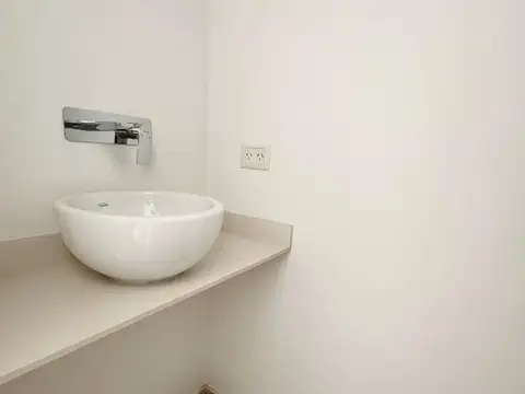 Depto Tipo Casa en Alquiler de 4 ambientes