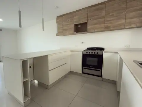 Depto Tipo Casa en Alquiler 3 años