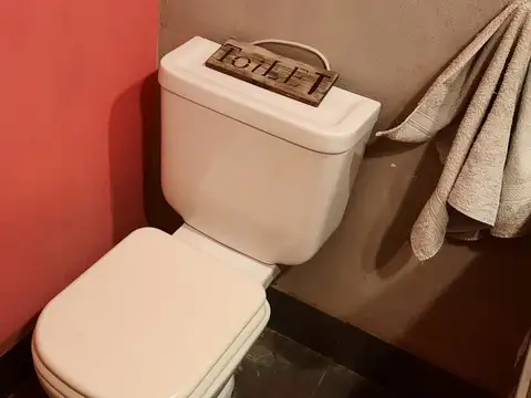 Casa 4 ambientes con 1 baño