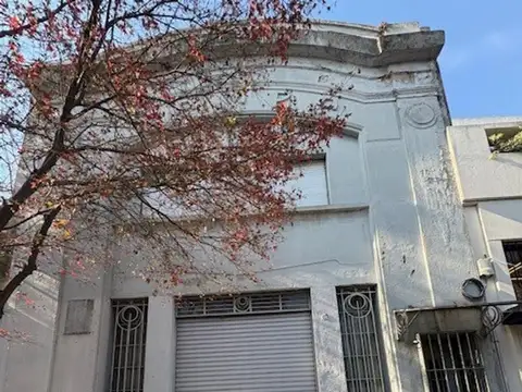 GALPON - DEPOSITO EN MUY BUENA UBICACION!