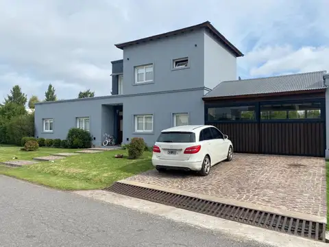 Casa venta Las Golondrinas Berazategui Hudson