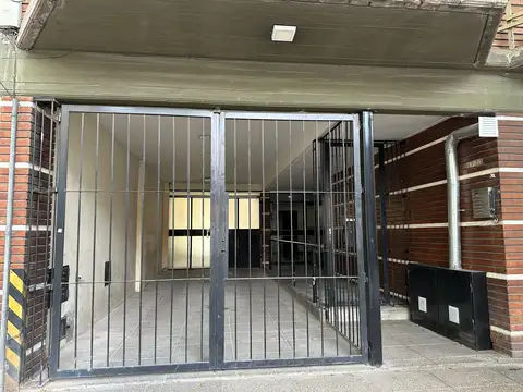 25 de mayo 1700, Piso 3