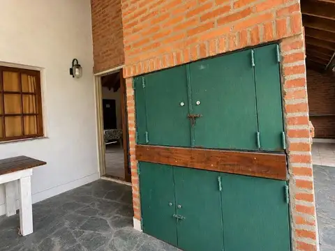 Casa en Venta con 6 cocheras