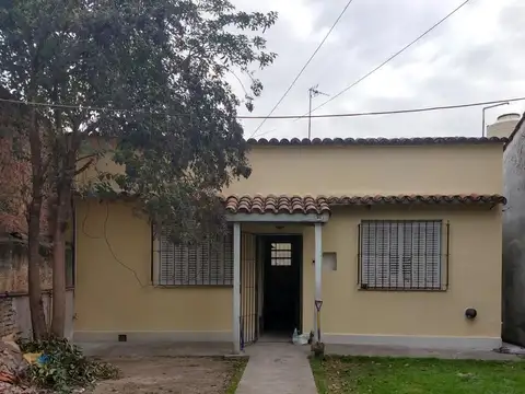 CASA  EN BURZACO  3 AMBIENTES