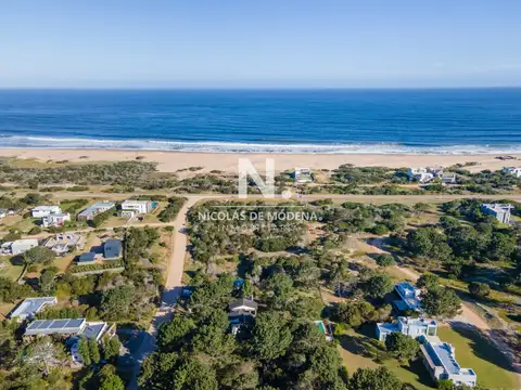 Vende terreno en Arenas de Jose Ignacio, Gran oportunidad.