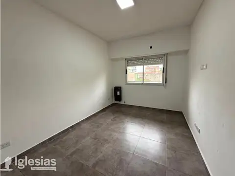 Departamento de dos ambientes en alquiler en Tapiales