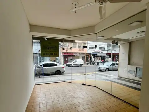 Local en Alquiler en Centro, $ 600.000