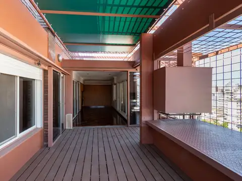 PISO EXCLUSIVO EN VENTA 3 DORMITORIOS CON TERRAZA