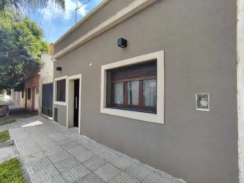 VENTA DE CASA + DEPTO LOTE 10X35 IDEAL 2 FAMILIAS