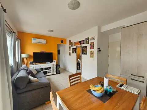 Departamento tres ambientes con cochera    ID 5600