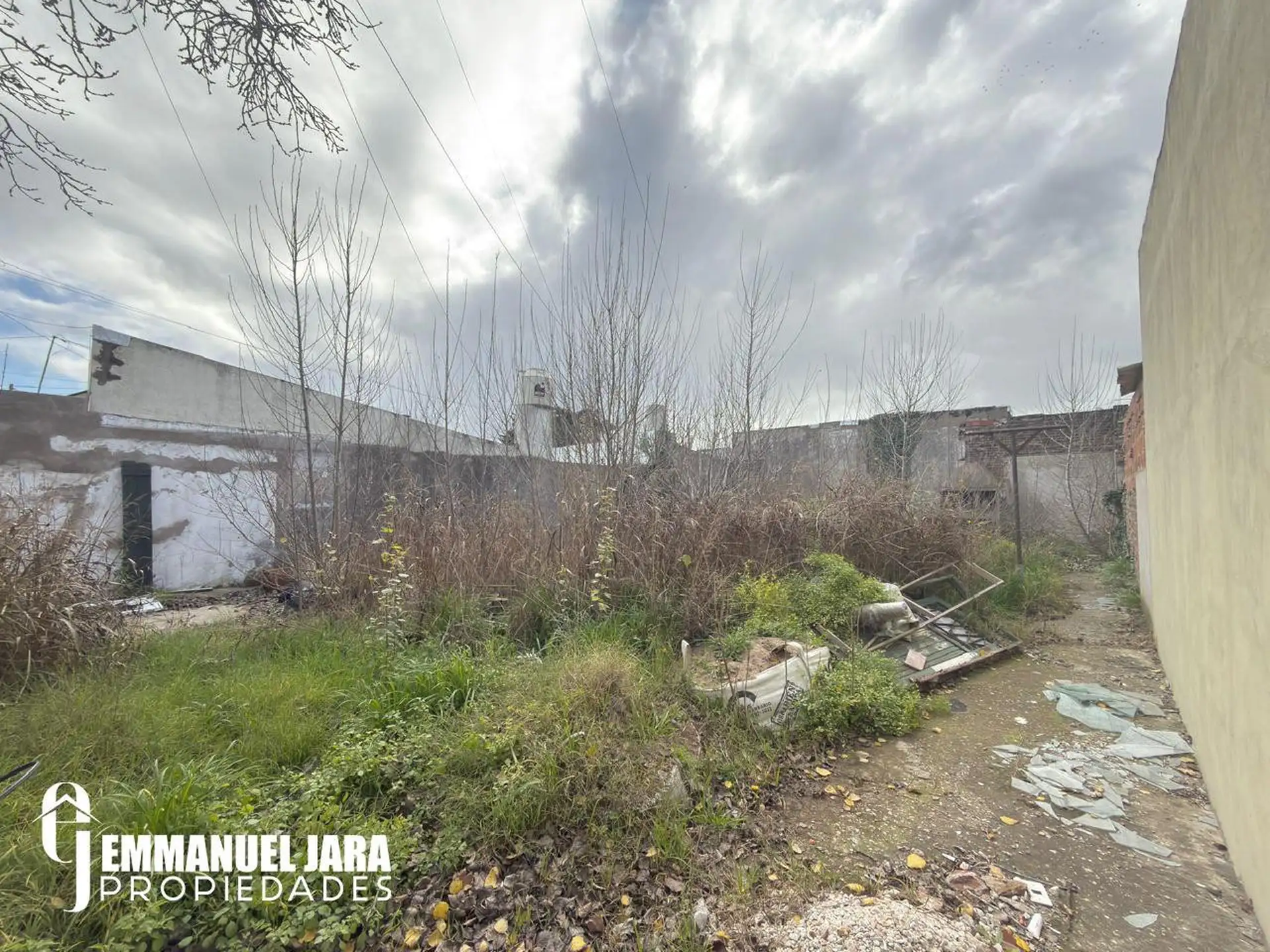 Lote en venta 201m² en 3 de Febrero y Teodoro Bronzini