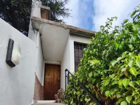 SE VENDE PH TRES AMBIENTES CHILAVERT APTO CREDITO