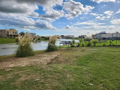 Venta Terreno / Lote a la laguna en San Lucas Canning