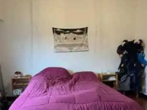 Casa en Venta en Barrio Parque, USD 150.000