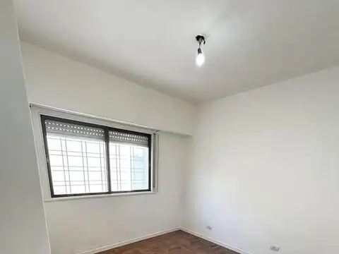 PH Refaccionado a nuevo 3 ambientes, 2 patios. Sin expensas